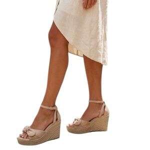 New ZBY Elegant Beige Wedge Sandals Size: 8 1/2